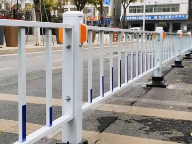 广州顺路市政道路护栏工程